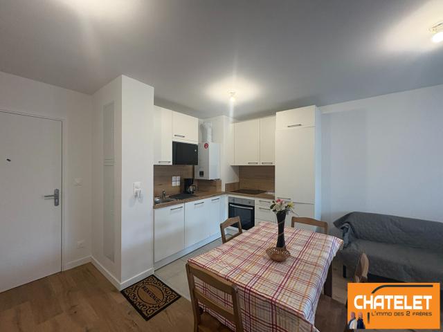 A louer joli T2 MEUBLE 36M2 RESIDENCE NEUVE PROCHE GARE BOURG EN BRESSE