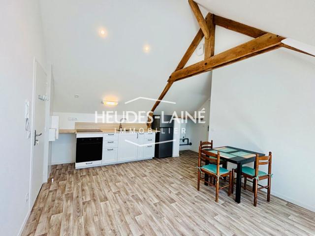 A LOUER: LE VAL SAINT PERE APPARTEMENT F.2 MEUBLE