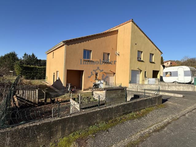 A louer L'Hospitalet du Larzac maison de type 5 avec terrass