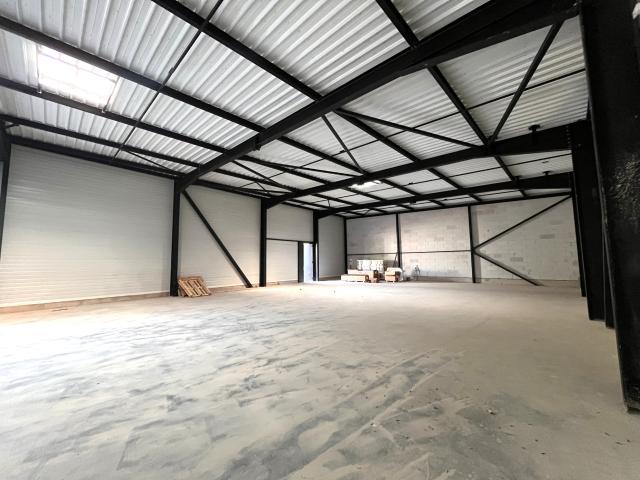 À louer Local commercial de 350 m2