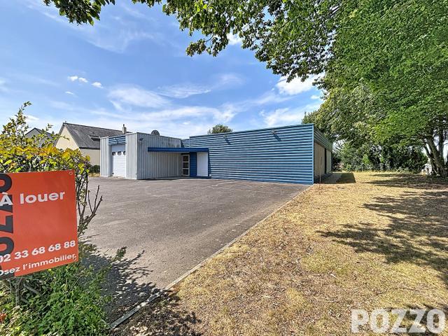 A LOUER Local commercial ou professionnel à Sartilly Baie Bocage 300 m2