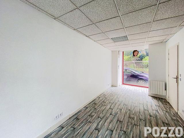 A LOUER LOCAL COMMERCIAL OU PROFESSIONNEL CENTRE VILLE VIRE NORMANDIE 14