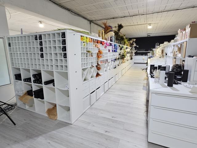 À louer Local commercial Mougins 630 m2