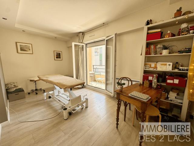 À louer Local professionnel au sein d'un cabinet de soins à Annecy Cran Gevrier
