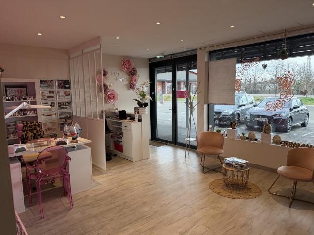 A LOUER LOCAL PROFESSIONNEL DE 69 M² LALBENQUE 46230