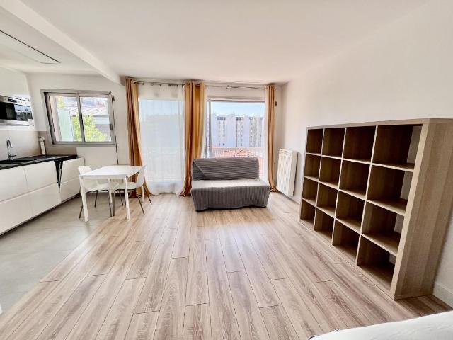 A LOUER Paris XVIème STUDIO Meublé de 35.68m² BALCON CAVE ET PARKING INCLUS: PARIS 16ème 75016 35.68 m² | GTF Location