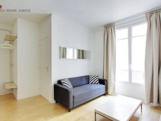 À LOUER PARIS 15 RUE DE VAUGIRARD STUDIO 27,5M2 MEUBLÉ 1 209 € CC