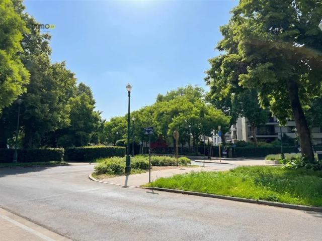 à louer Parking Anderlecht Avenue Eugène Ysaye