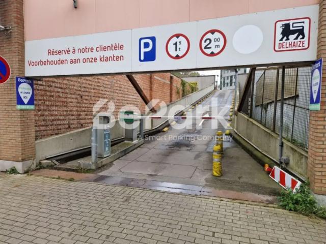 à louer Parking Auderghem Herrmann Debroux 26