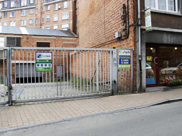 à louer Parking Beez Bas de la Place 26