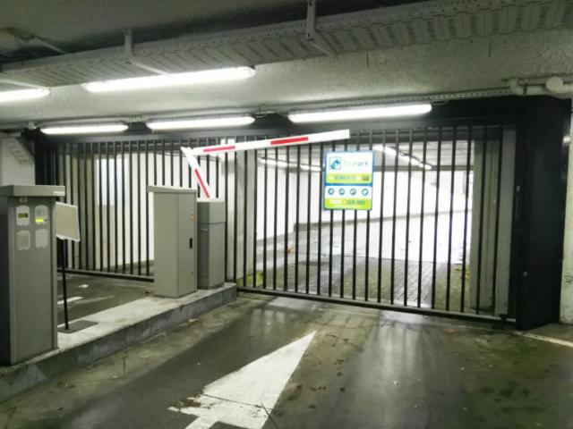 à louer Parking Etterbeek Nothomb Nothombstraat 50