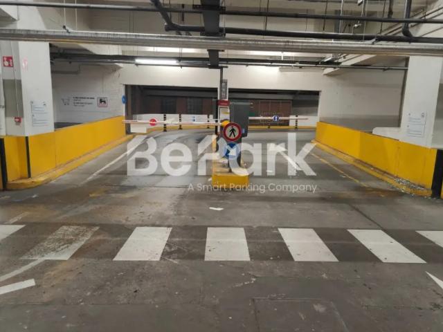 à louer Parking Ixelles Charles Decoster 9