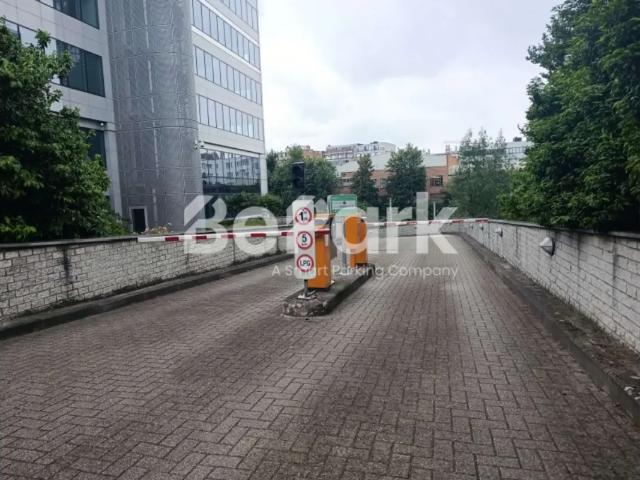 à louer Parking Ixelles de la Plaine 17