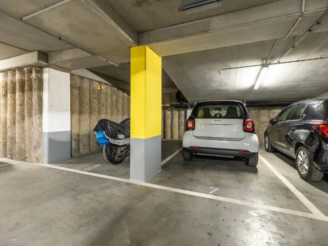 à louer Parking Ixelles Rue Lens