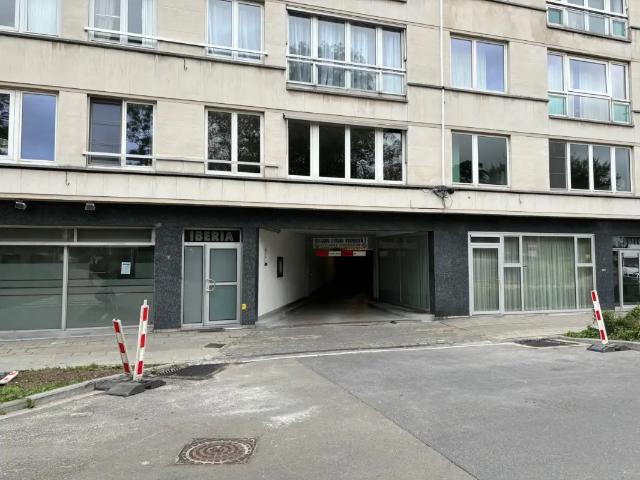à louer Parking Ostende Hendrik Serruyslaan