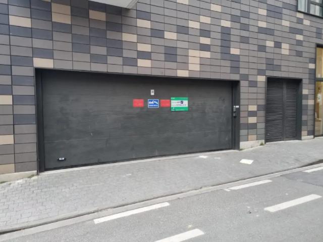 à louer Parking Molenbeek Saint Jean Edmond Bonehill Edmond Bonehillstraat 30