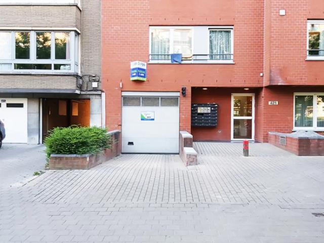 à louer Parking Molenbeek Saint Jean Louis Mettewie Louis Mettewielaan 421