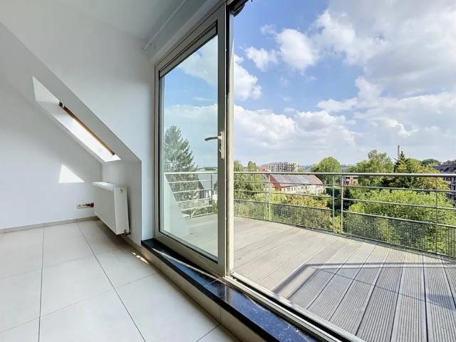 à louer Penthouse Laeken