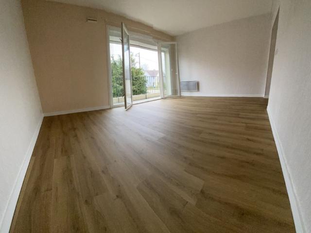 A LOUER Quartier avenue de Dun T2 de 54m² avec parking, balcon et cave