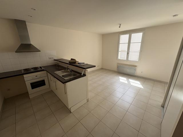 A LOUER Quartier Poulies T3 duplex