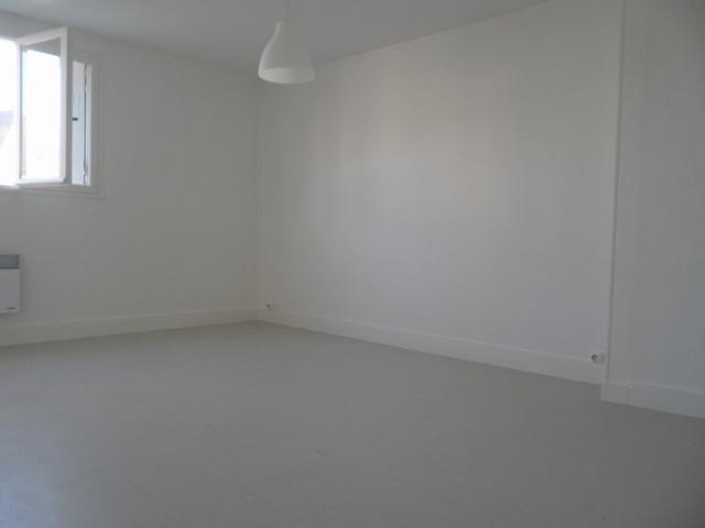 A LOUER Rue Coursalon T1 de 30.60 m2