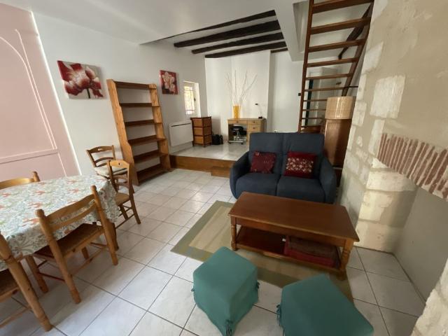 A LOUER Rue d'Auron T3 MEUBLE