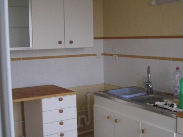 A LOUER REZE Butte de Praud Appt T2 + garage