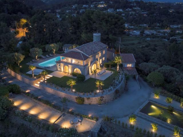 A Louer St Paul de Vence Tres belle villa avec 7 chambres