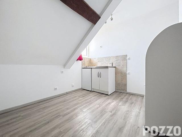 A LOUER: STUDIO 11 M² RUE CAPONIERE CAEN