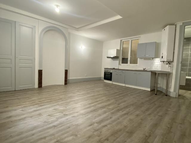 À LOUER – Studio / 1 Pièce à NANCY