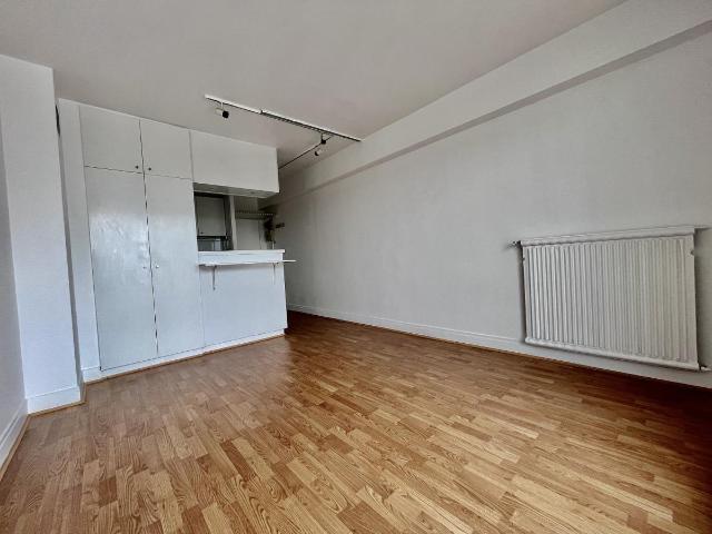 A LOUER STUDIO 20.5m² LEVALLOIS PERRET: LEVALLOIS PERRET 92300 20.50 m² | GTF Location