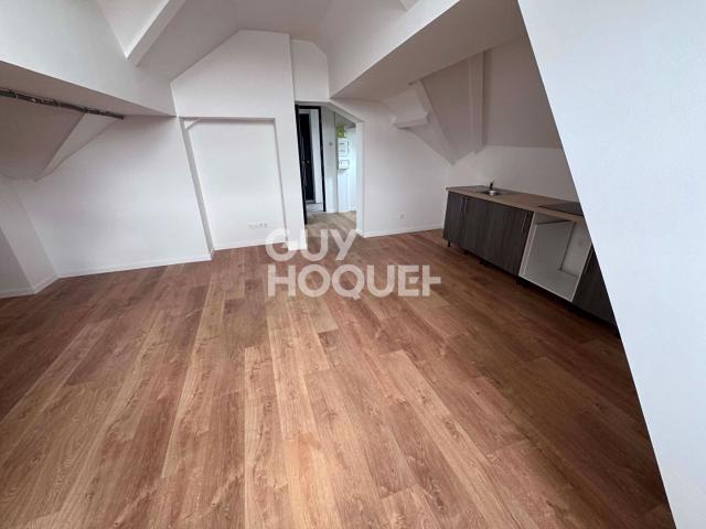 À louer Studio 28 m² Laon ville haute