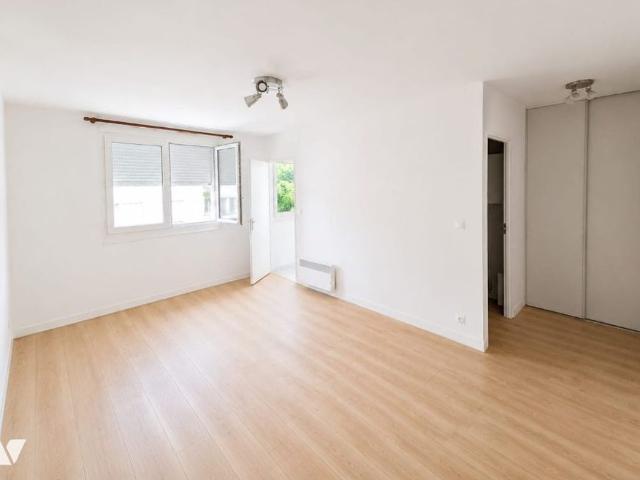 À louer – Studio avec parking à Vernon