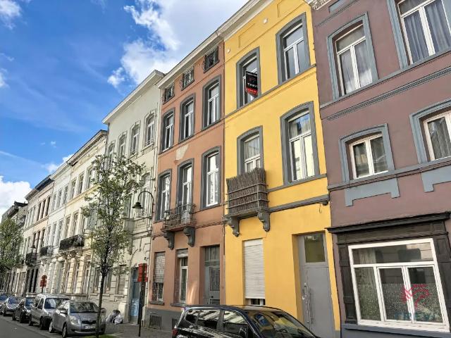 à louer Studio Bruxelles Rue d'Artois
