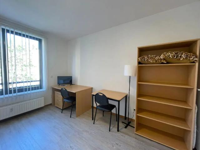 à louer Studio Bruxelles Rue Saint Laurent