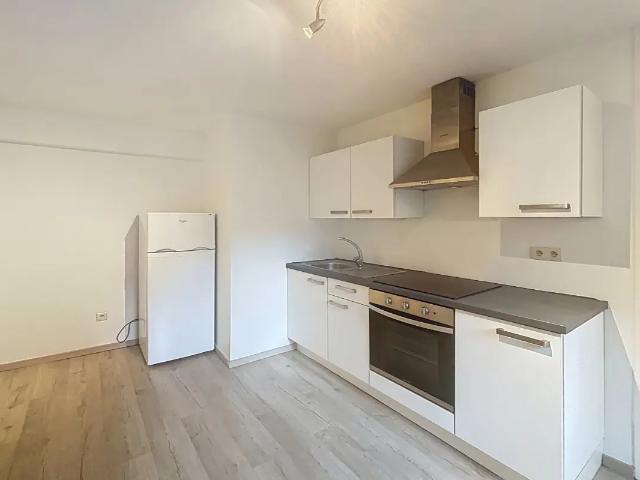 à louer Studio Charleroi Rue de Montigny