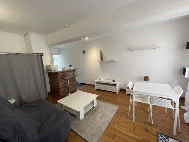 A louer Studio de 23m2: Place de la Tour 10000 TROYES