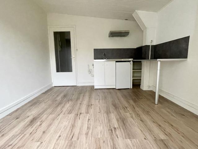 A LOUER STUDIO de 20m²