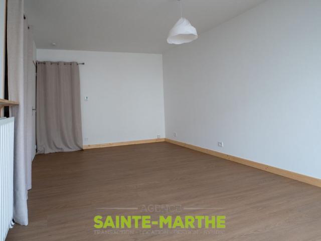 A LOUER Studio en rez de chaussée