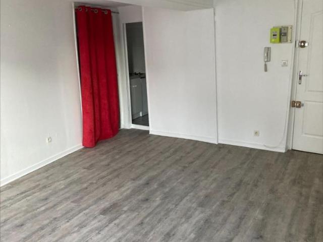 A louer Studio HYPER CENTRE