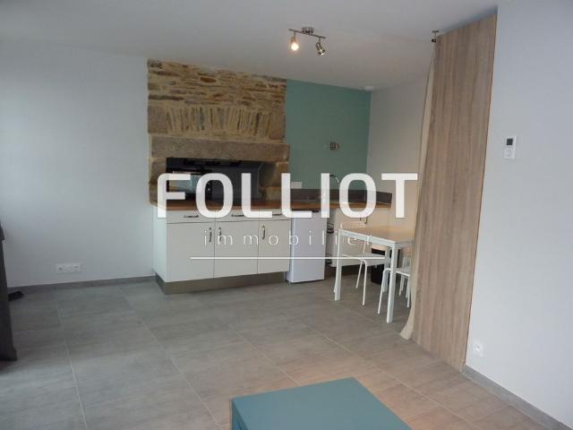 A LOUER: Studio meubl� proche du ch�teau Ref: 2317AB