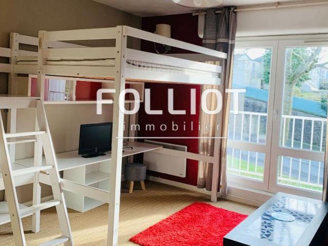 A LOUER Studio MEUBLE 50000 Saint L� 1 pi�ce 29.11 m�