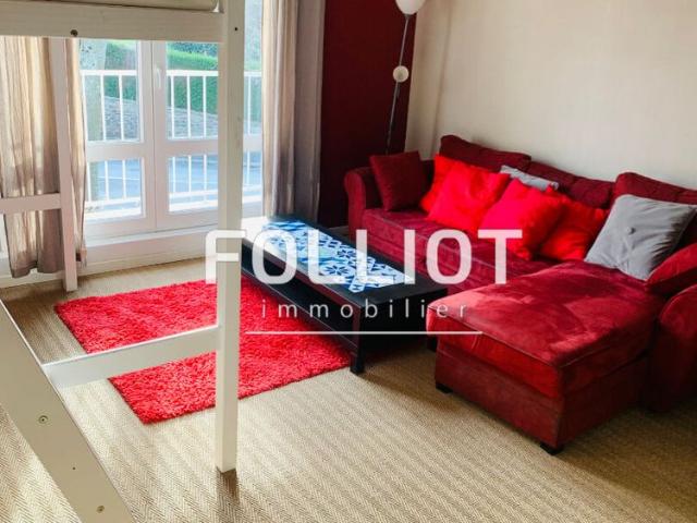 A LOUER Studio MEUBLE 50000 Saint L� 1 pi�ce 29.11 m�