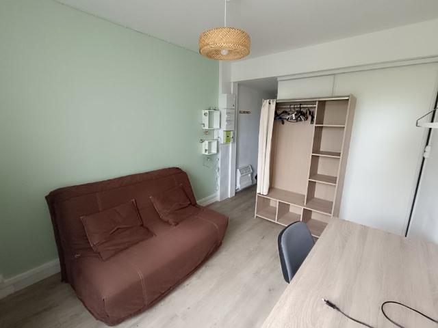 A LOUER STUDIO MEUBLE