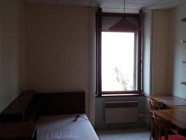 A louer studio meublé