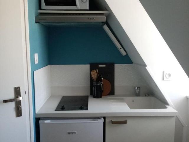A LOUER STUDIO MEUBLE