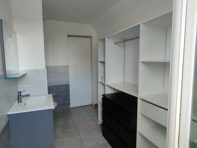 À louer Studio meublé à Melun 560EUR / mois