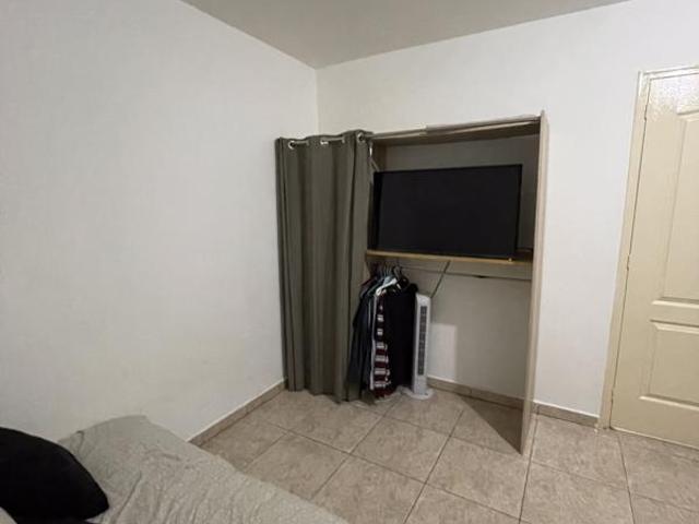 À louer studio meublé avec balcon et parking à Sainte Clotil