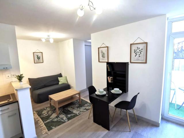 À louer – Studio meublé avec balcon – Hyper centre de Valence –
