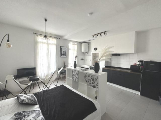 A LOUER STUDIO MEUBLE BEZIERS